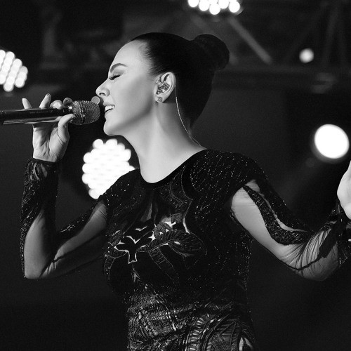 Gönlümün Efendisi (Live Duet)
